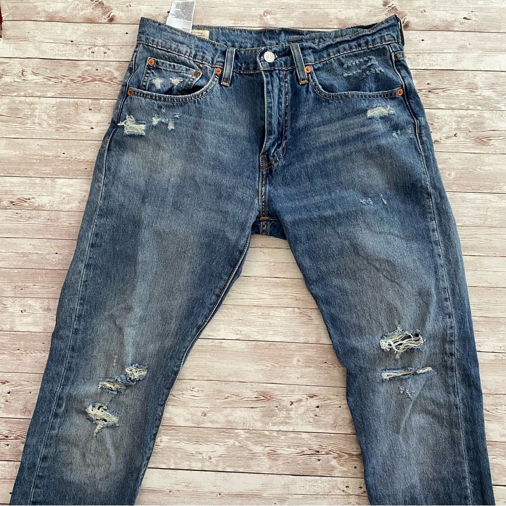 Levi’s 512 slim fit  distressed jeans 31x32